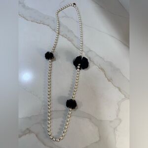 Betsey Johnson pearl necklace with tulle